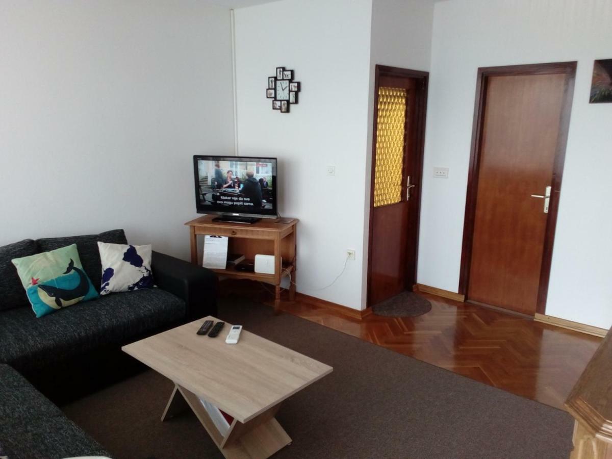 Apartment Dora 1 Jakisnica ルン エクステリア 写真