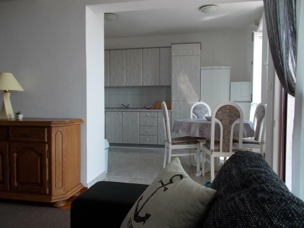 Apartment Dora 1 Jakisnica ルン エクステリア 写真