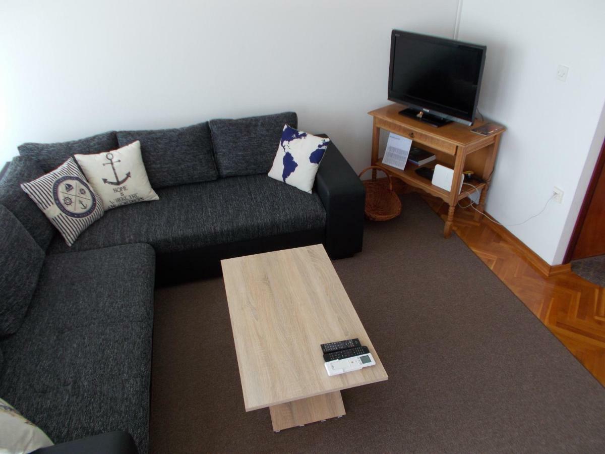 Apartment Dora 1 Jakisnica ルン エクステリア 写真